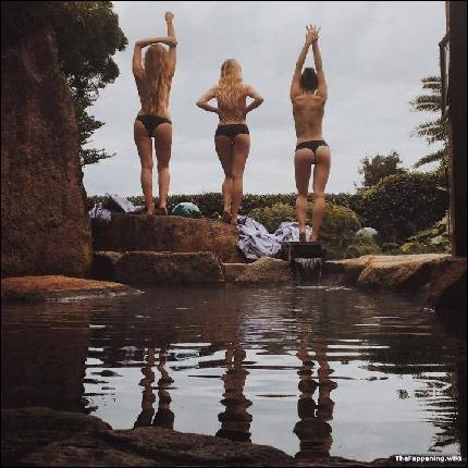 Maisie-Williams-06 (720x720, 81 kБ...)